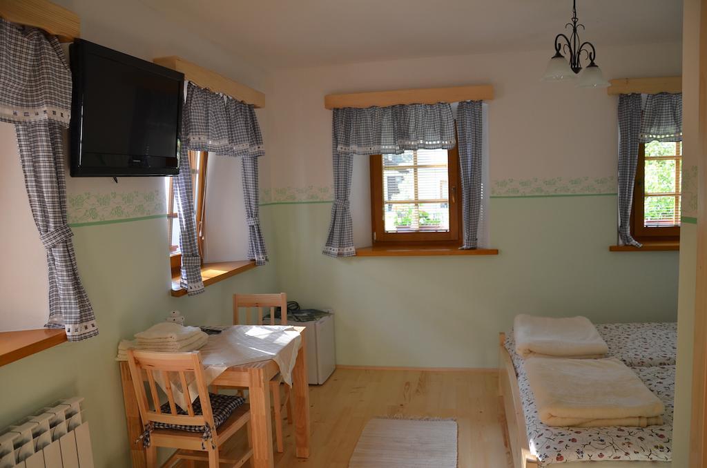Farmhouse Stiftar Solčava Habitación foto
